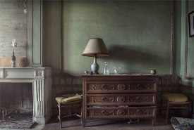 В Бельгии нашли заброшенный дом с антикварной мебелью