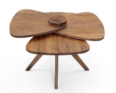 Столик Petal Table: симпатичный трилистник