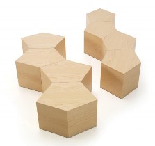 Pent Table: готовые пятиугольные блоки