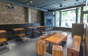 Мебель для кафе – из «вторичной» древесины
