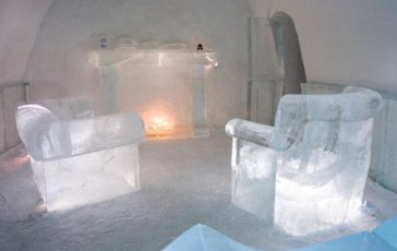«Мебель» изо льда изготавливают в Новокузнецке