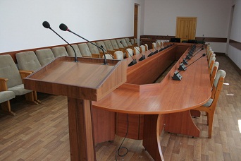 Свердловские чиновники простились с «устаревшей» мебелью