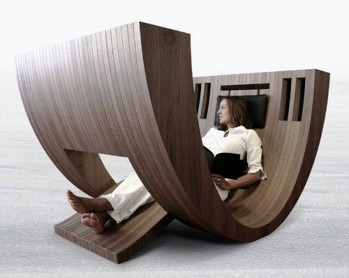 Кресло-библиотека – для сумасшедших читателей!