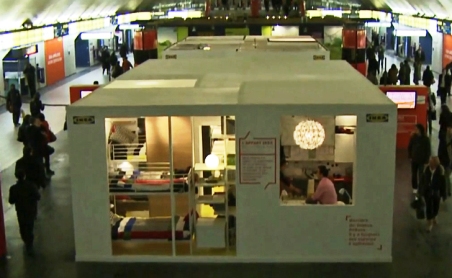 IKEA поселила парижан в метро