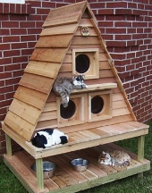 Cat Cottage Triplex: «будка» для котов