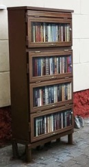 Артемий Лебедев одобрил гомельский уличный книжный шкаф